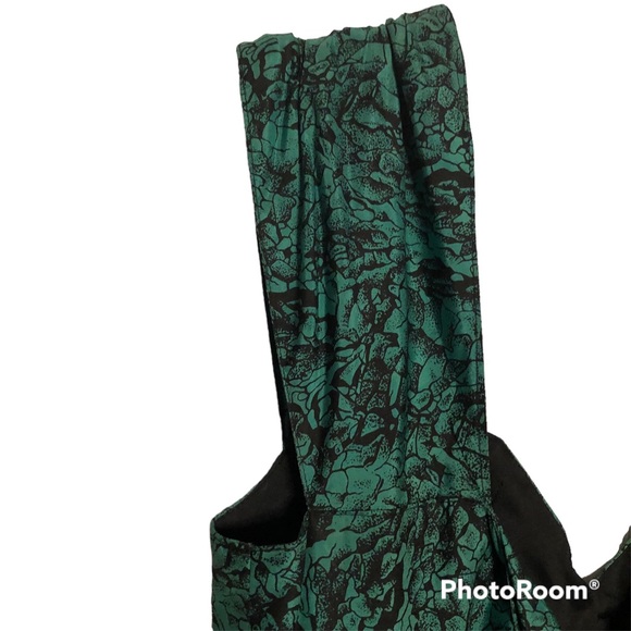 Vintage green & black silk print keyhole tie back jumpsuit - Picture 5 of 7